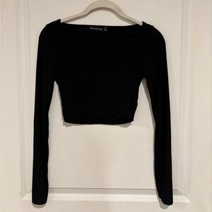 PrettyLittleThing Elegant Black Crop Top